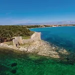 Lovely In With House Sea View