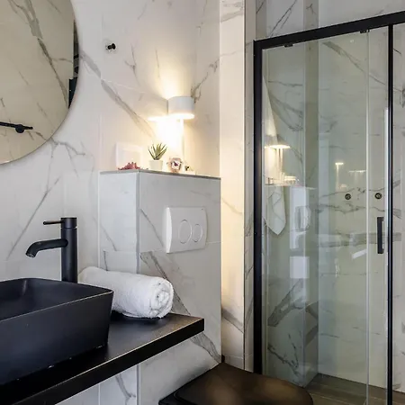 Appartement Lovely In With House Sea View Vir