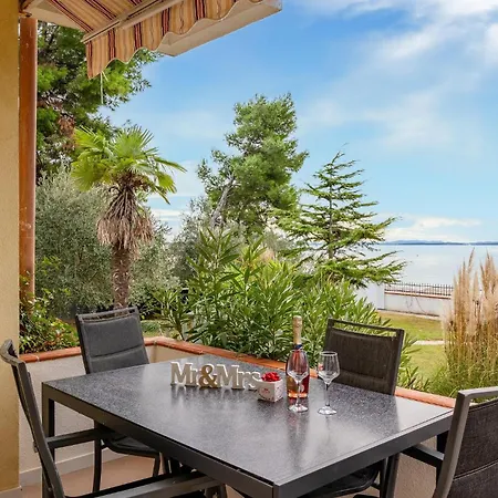 Lovely In With House Sea View * Vir